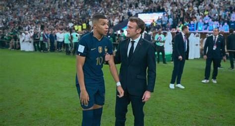 Macron Mbappé